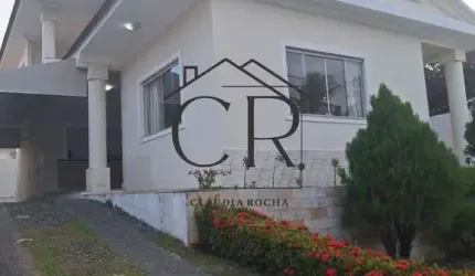 Maravilhosa casa em Vilas do Atlântico!!