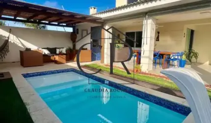 Maravilhosa casa no Miragem! Condomínio fechado!