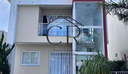 Casa em condomínio fechado com total infraestrutura!!