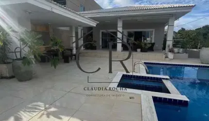 Casa térrea em condomínio fechado!