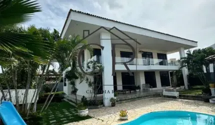 Belíssima casa no coração de Vilas do Atlântico!