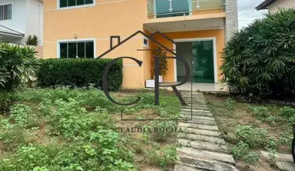 Excelente casa em condomínio fechado!