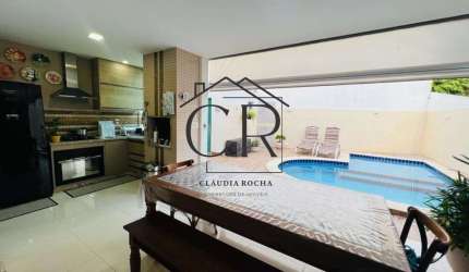 Casa sensacional em condomínio com portaria 24h, impecável!