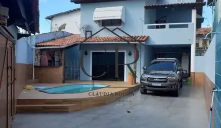 Ótima casa duplex, com 5 quartos, sendo 2 suítes, piscina privativa!