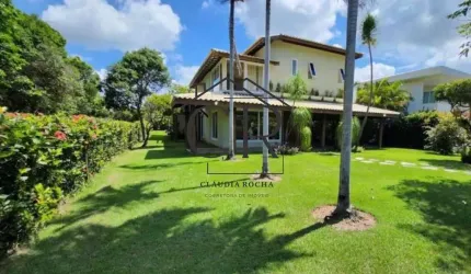 Linda casa em condomínio fechado, na melhor localização da linha verde!!