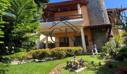 Belíssima casa em condomínio clube, pronta para morar, com piscina privativa!