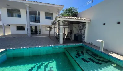 Maravilhosa casa em condomínio fechado na Priscila Dutra, ao lado de Vilas do Atlântico!