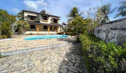 Fantástica casa com excelente área externa, ao lado de Vilas do Atlântico!