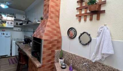 Casa em condomínio fechado com 4 quartos à venda na Avenida Santos Dumont, Pitangueiras, Lauro de Freitas por R$ 630.000