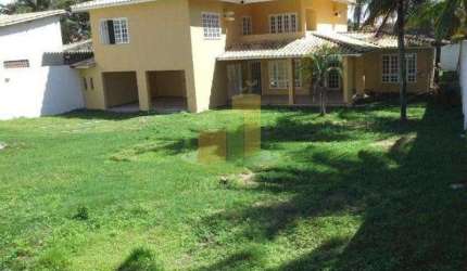 Casa grande em Lauro de Freitas! Próxima à praia de Ipitanga!
