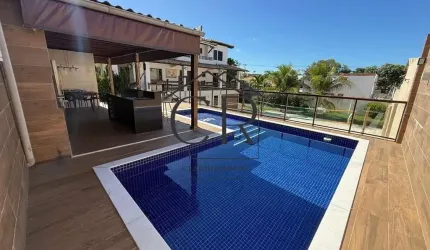 Impecável! Casa em alameda com portaria 24h, no coração de Vilas do Atlântico!