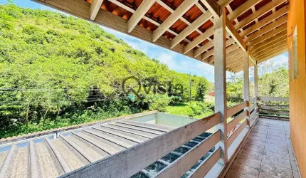 Casa à venda no Tombo no Guarujá, SP | QVista Inteligência Imobiliária Guarujá