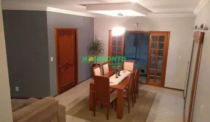 Casa com 3 dormitórios à venda, 230 m² por R$ 1.900.000 - Urbanova-com piscina- São José dos Campos