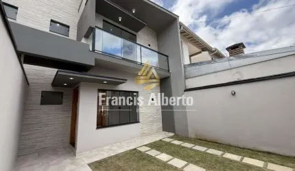 Sobrado 3 suítes em Extrema MG