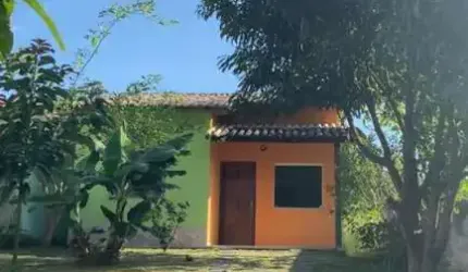 Casa para Venda em Maricá, Condado de Maricá, 2 dormitórios, 1 suíte, 2 banheiros, 3 vagas