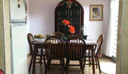 Casa térrea ótima localização - Centro - Vinhedo/SP