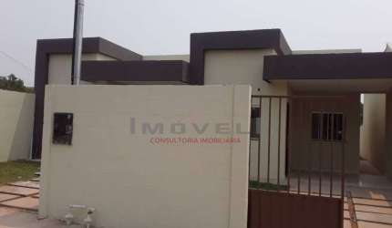 Casa com 2/4 sendo 1 suíte no Costa Verde