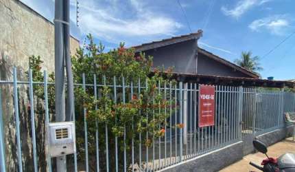 Casa com 3/4 no Centro Sul em Várzea Grande