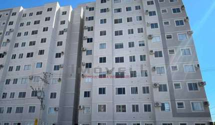 Apartamento térreo, com 2/4 no Chapada Raviera