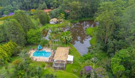 Haras Real à venda na cidade de São Roque, com 1.000m² construídos em uma área total de 109.094,13m².