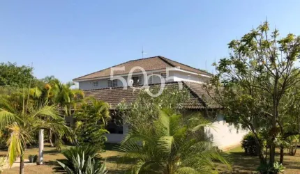 Chácara à venda com 600m² de área construída e 5000m² de área total no Chácara Carolina