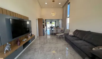 Casa térrea à venda no Condomínio Saint Paul em Itu, 3 dormitórios, 197m² de área construída e área total de 360m².
