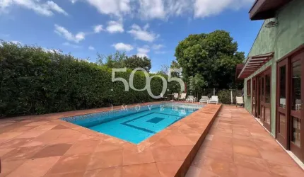 Casa estilo colonial à venda no Condomínio Campos de Santo Antônio em Itu, 3 suítes, 380m² de área construída e 861m² de terreno