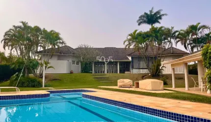 Casa à venda no Condomínio Fazenda Vila Real, 5 suítes, com 600m² de área construída e 3.500m² de terreno