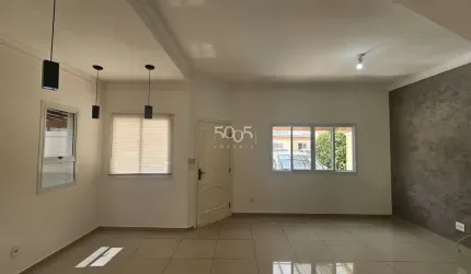 Casa sobrado à venda no Cond. Village Bella Vista em Itu, 3 suítes, quintal, 170m² de área construída e 230m² de terreno
