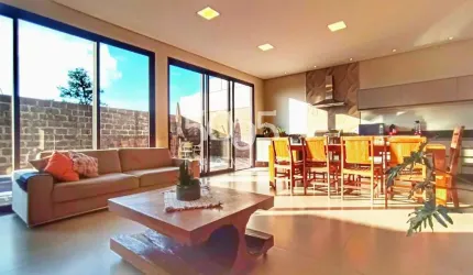 Casa à venda no condomínio Lagos D´Icaraí em Salto, com 264m² de área construída em um terreno de 384m².