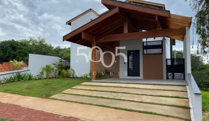 Casa Excelente, acabamentos de primeira linha, projeto modernos, muito conforto  morando em condominio  excelente