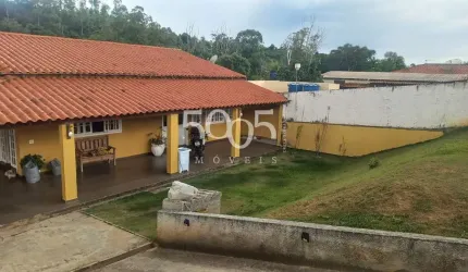 Chácara à venda no Pinheirinho, com 250m² construídos e 738,02m² total