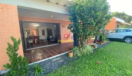 Casa com 4 quartos à venda em Rainha do Mar, Xangri-Lá , 198 m2 por R$ 650.000