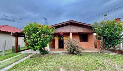 Casa com 2 quartos à venda em Rainha do Mar, Xangri-Lá , 120 m2 por R$ 450.000