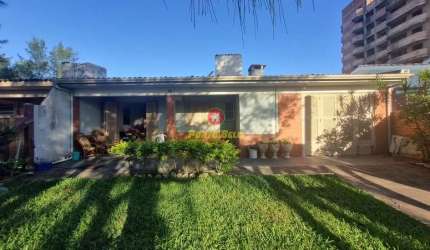 Casa com 4 quartos à venda no Mariápolis, Osório  por R$ 450.000