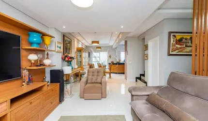 Casa com 3 quartos à venda na Rua Itacolomi, Portão, Curitiba, 205 m2 por R$ 1.380.000