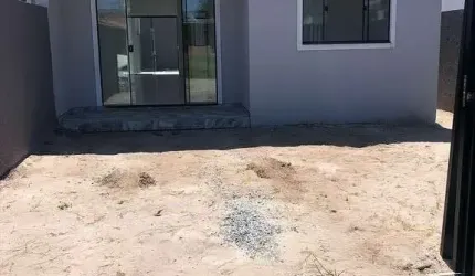 Casa com piscina em Pontal do Parana