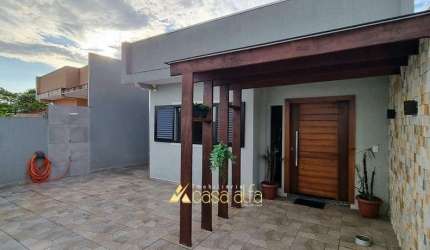Casa com 03 quartos a venda em Pontal do Paraná