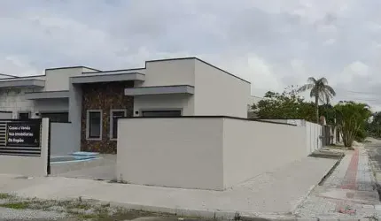 Casa a venda no balneario Primavera