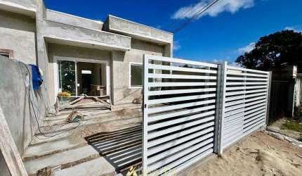 Vende Casa 02 dormitorios Balneário Céu Azul
