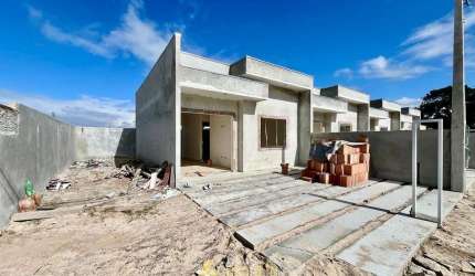 Vende Casa de esquina e quintal Balneário Céu Azul