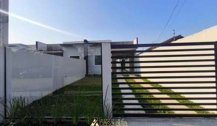 Vendo casa com amplo terreno em Gaivotas Matinhos