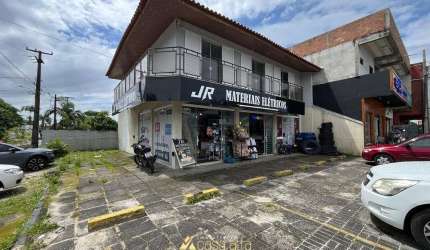 Ponto comercial com apartamento de 3 dormitórios