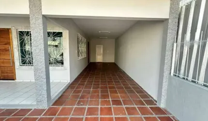 Casa com 03 quartos à venda, balneário camboriú-sc. para | Nações, Balneário Camboriú, Santa Catarina