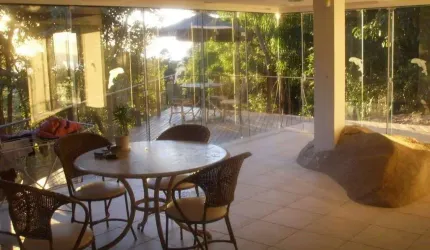 Casa com 3 quartos para |