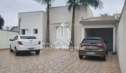 Casa a venda no Bonfim em Campinas,SP. Casa com 3 dorms sendo 1 suite,3 banheiros,7 vagas de garagem.