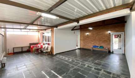 Casa à venda com 03 dormitórios (quartos) bem amplos, no bairro Jardim Nilópolis, em Campinas, SP