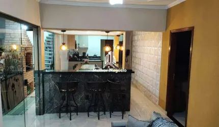 Casa à venda no Jardim Capoava em Nova Odessa, SP Casa com 3 dormitórios, sendo 1 suíte, 2 banheiros e 2 vagas de garagem.