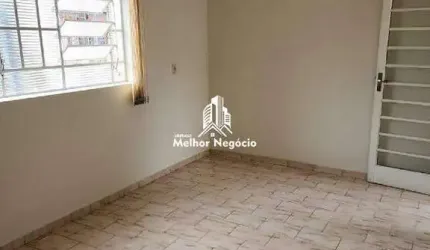 CASA COM EDICULA A VENDA EM SOUSAS