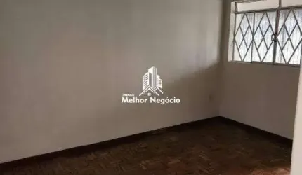 CASA COM EDICULA A VENDA EM SOUSAS